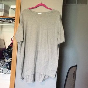 LuLaRoe grey Irma top